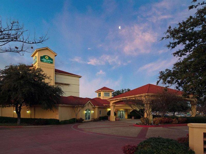 La Quinta By Wyndham Dallas Arlington South Exterior photo