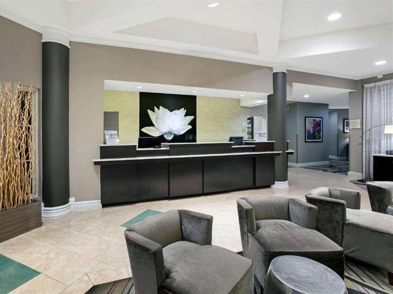 La Quinta By Wyndham Dallas Arlington South Exterior photo