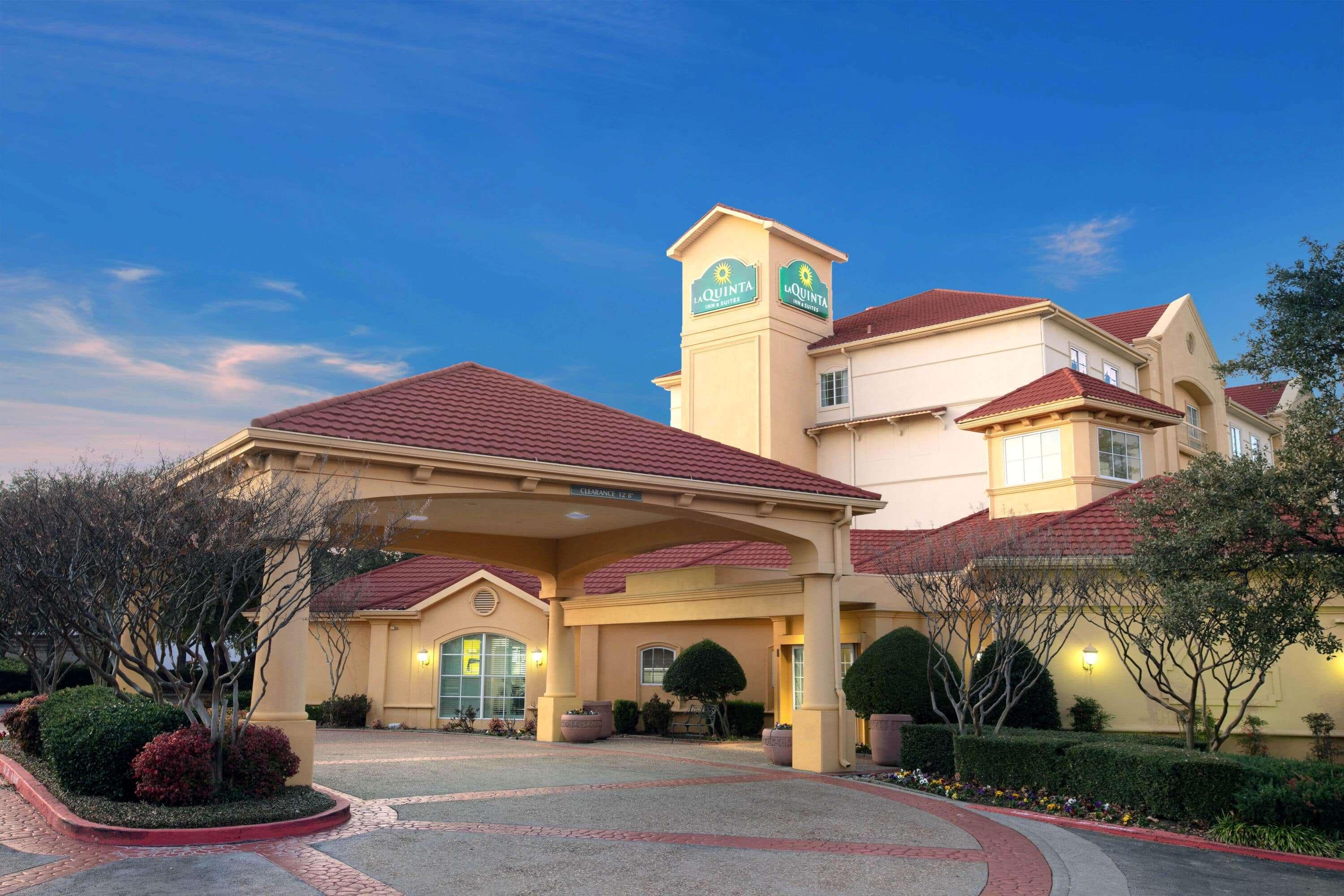La Quinta By Wyndham Dallas Arlington South Exterior photo